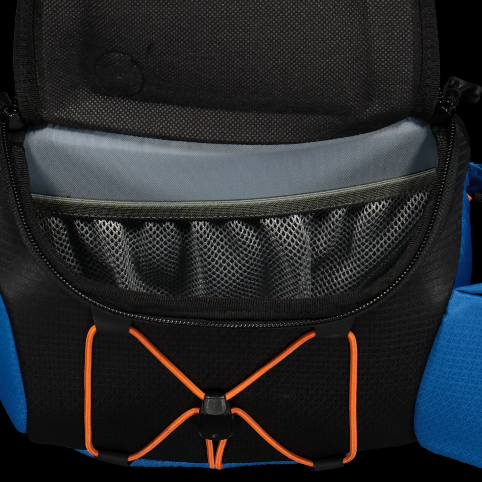 Ferd Bag, Vaska For Hundsele