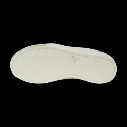 Jada Renew Better, Sneaker Dam