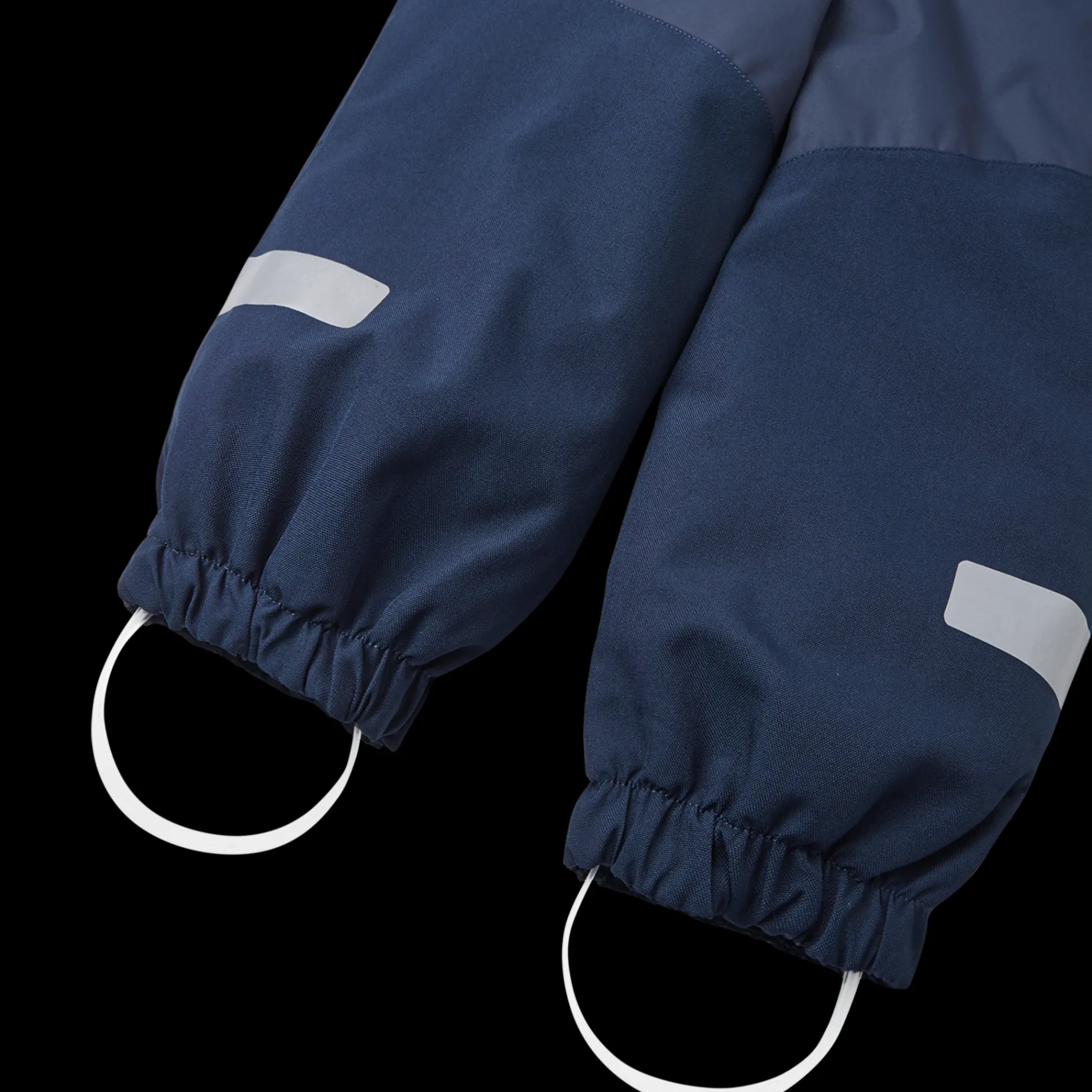 Krossfjorden, Overall Barn