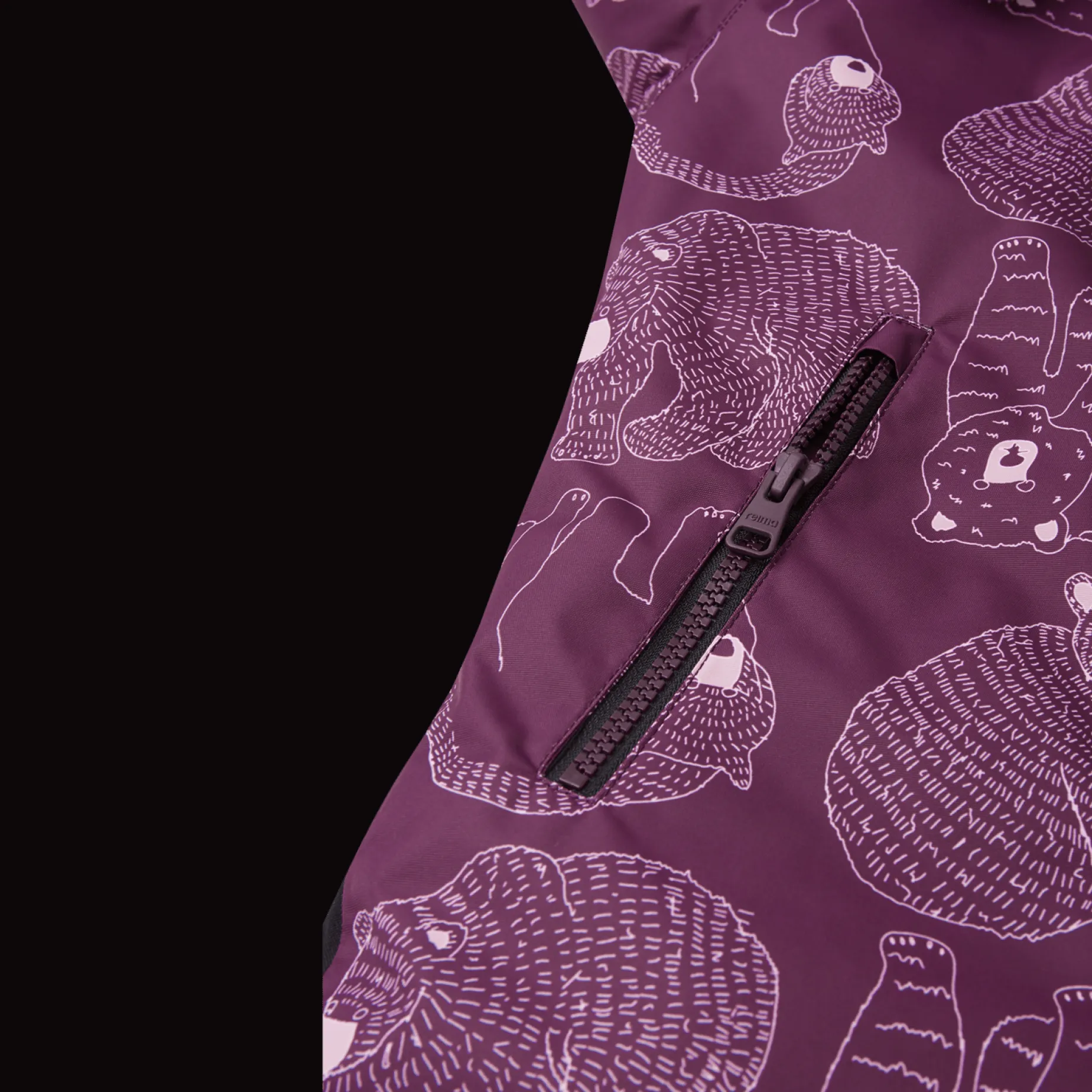 Krossfjorden, Overall Barn