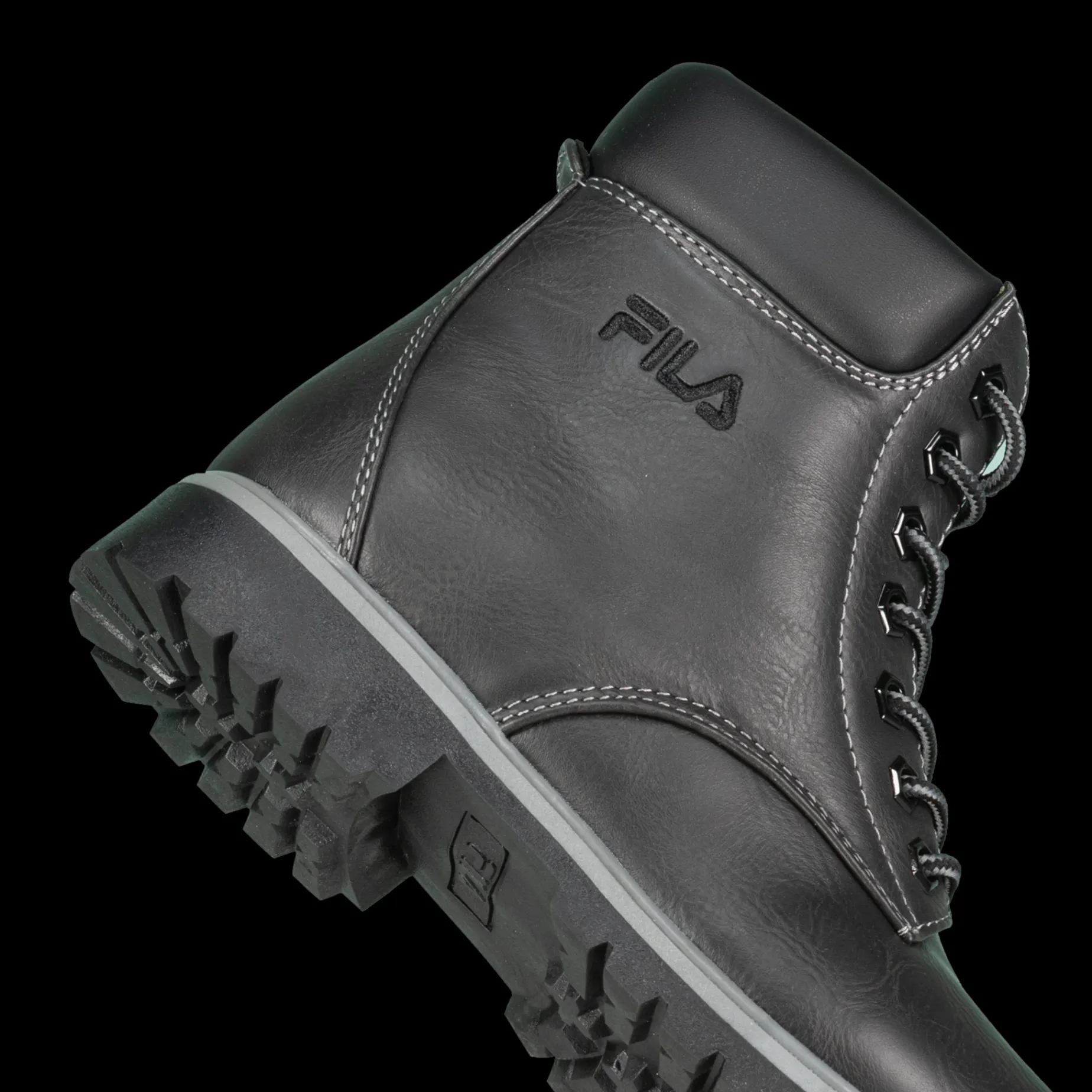 Maverick Mid, Vinterkanga Dam