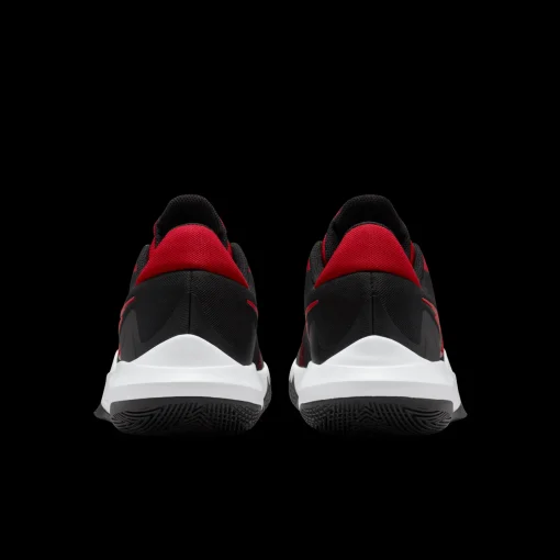 Nike Precision 6