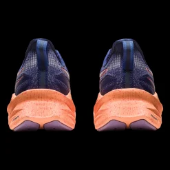 Novablast 3 Le, Löparskor, Dam