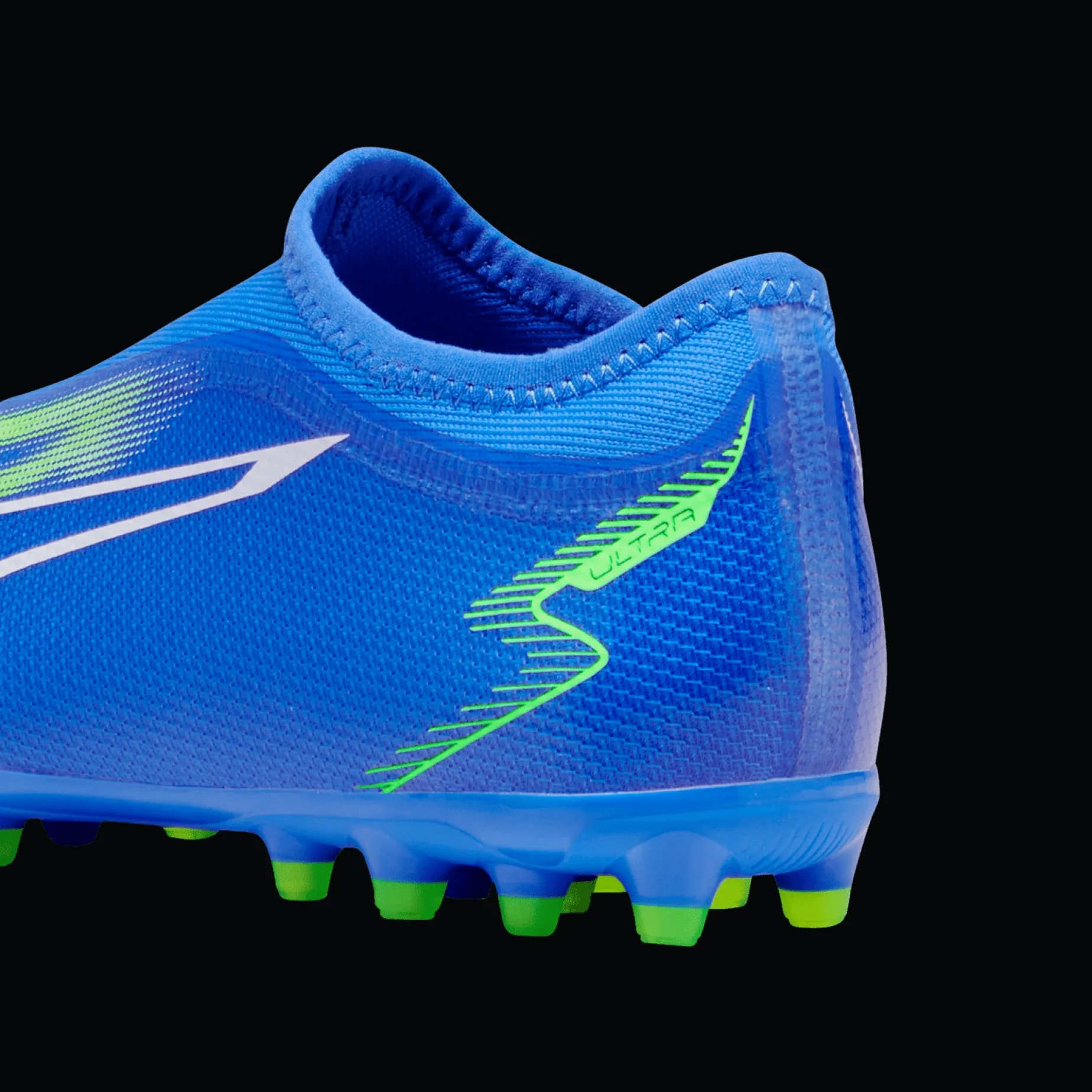 Ultra Match Ll Mg/Q4 23, Fotbollsskor For Gras Och Konstgras, Junior